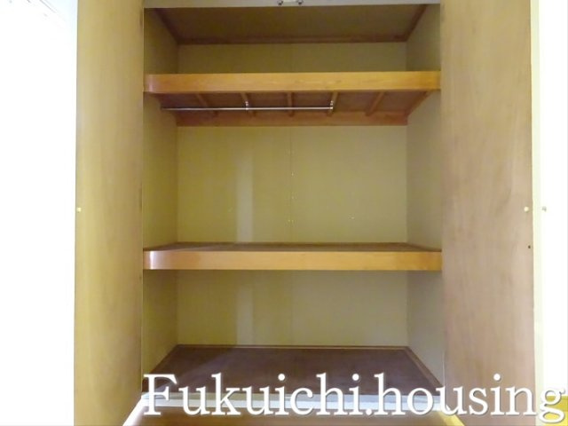 ルミナス赤堤の収納