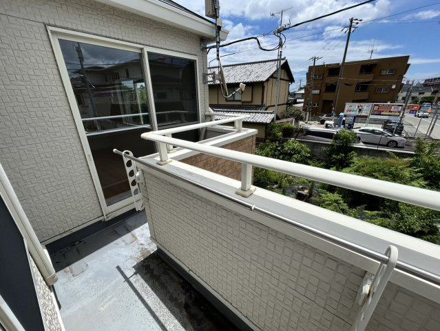 西宮市松生町の一戸建てのバルコニー