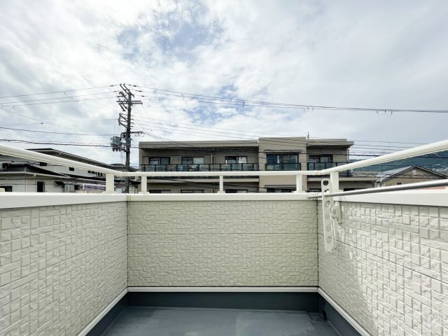 西宮市松生町の一戸建てのバルコニー