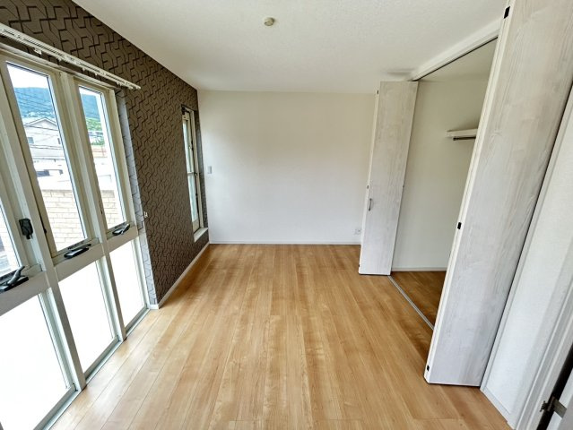 西宮市松生町の一戸建ての洋室