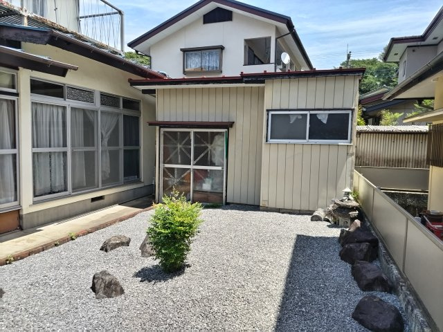 大田原市城山二丁目・中古戸建の庭