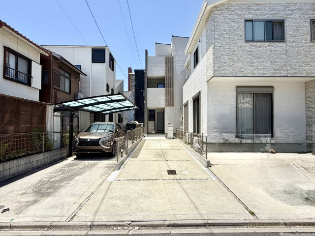 瑞穂区竹田町1丁目戸建の駐車場