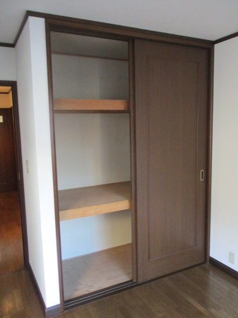 矢根邸の収納