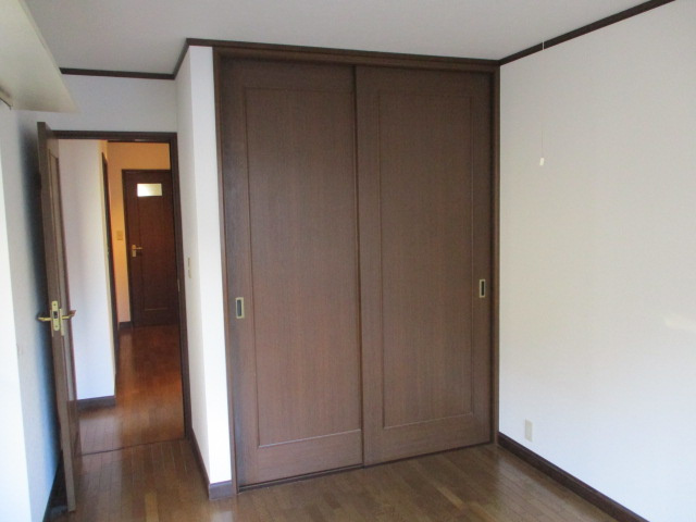 矢根邸の収納