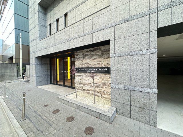 レガリス品川南大井パークサイドのエントランス