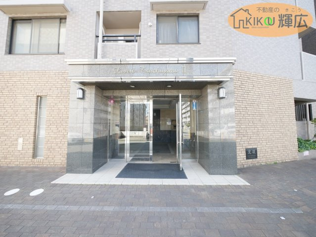 リベール土山参番館　1階のエントランス