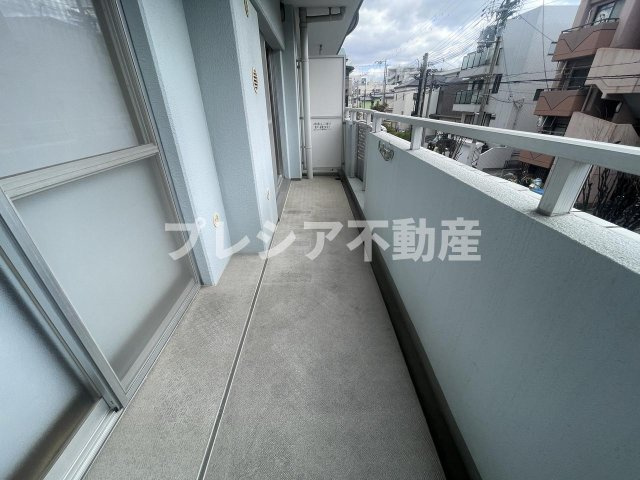 ジオレミヨ甲子園口のバルコニー