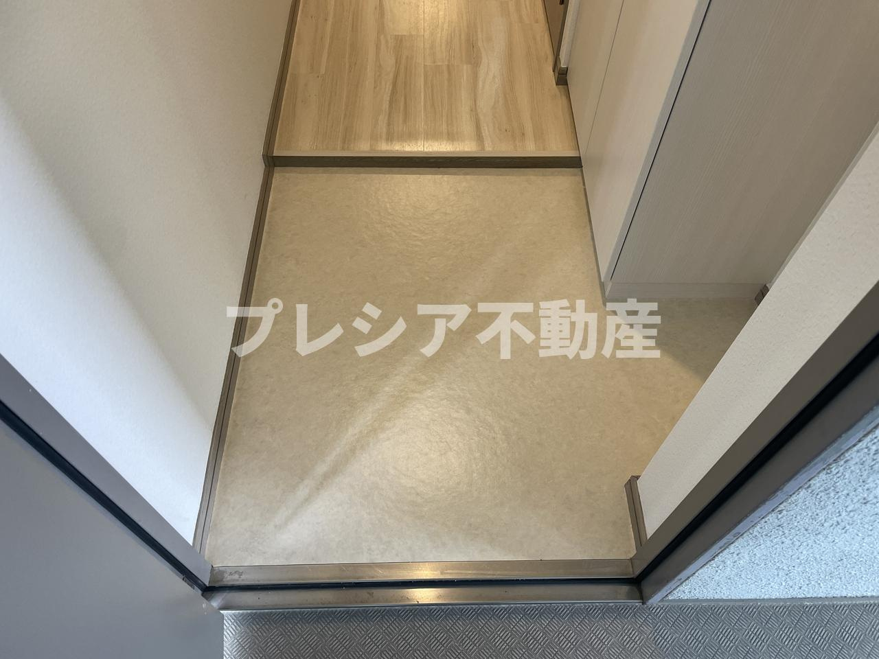 ジオレミヨ甲子園口の玄関