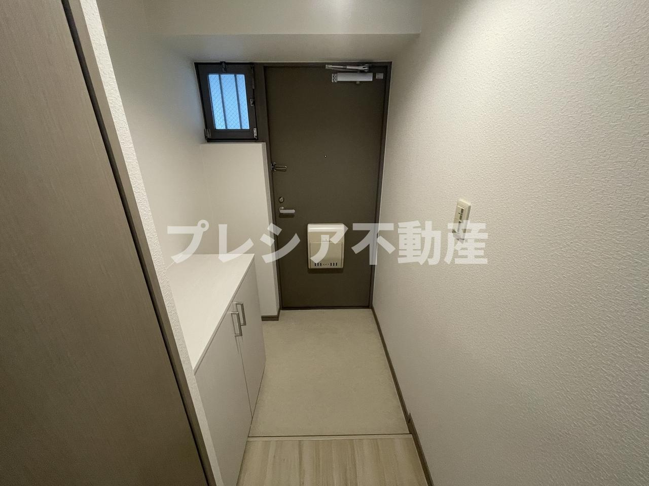 ジオレミヨ甲子園口の玄関