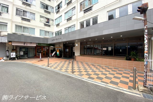 【エントランス】 | 新大阪コーポビアネーズ | エントランス