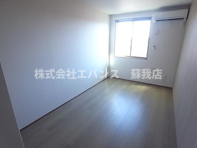 【居間・リビング】 | フルラージュ千葉中央 | 使いやすい居間です