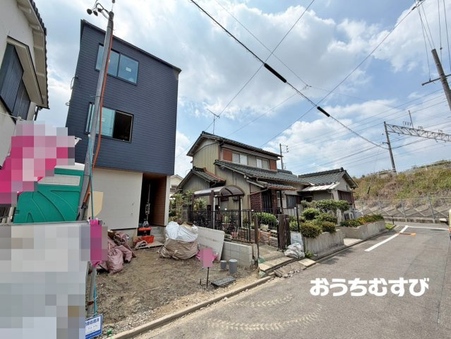 守山区鳥羽見208①(全1棟)の前面道路含む現地写真