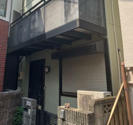 巣鴨4丁目戸建のエントランス