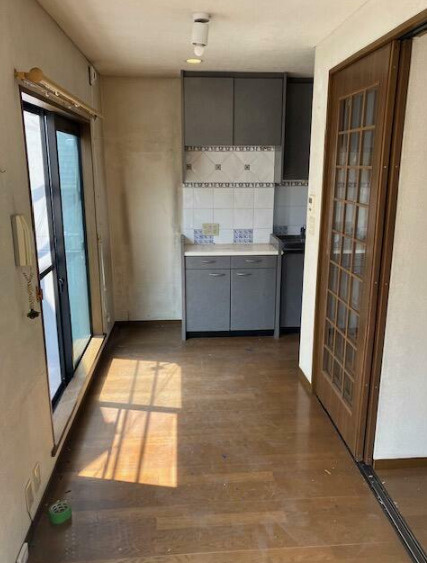 巣鴨4丁目戸建の居間・リビング