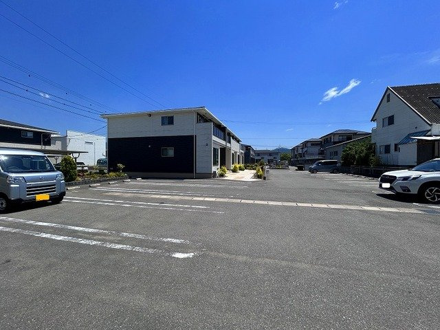 ラックフィールドＢの駐車場|駐車場に車を止められます