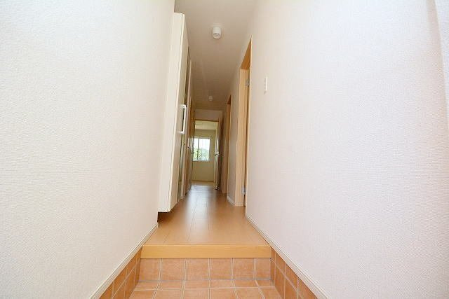 ナチュラル　シャープの玄関|落ち着いた玄関です