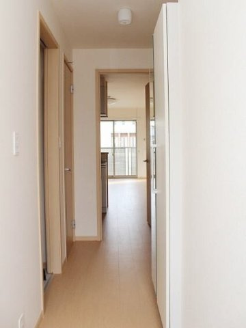 エテルノ　フィオーレ　Ａの玄関|落ち着いた玄関です