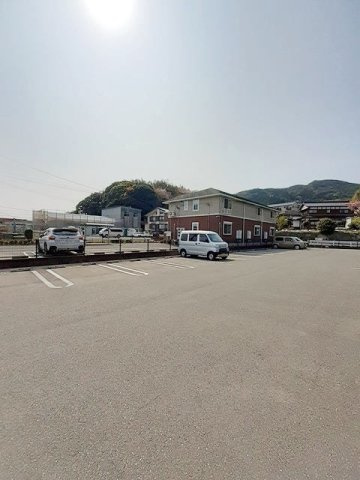 プロムナード　ソレイユＡの駐車場|カースペースがあります