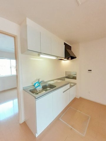 プロムナード　ソレイユＡのキッチン|コンパクトなキッチンで掃除もラクラク