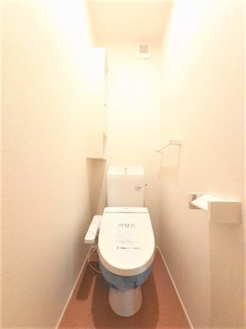 ベイサイド　コッティ　Ⅱのトイレ|落ち着いたトイレです