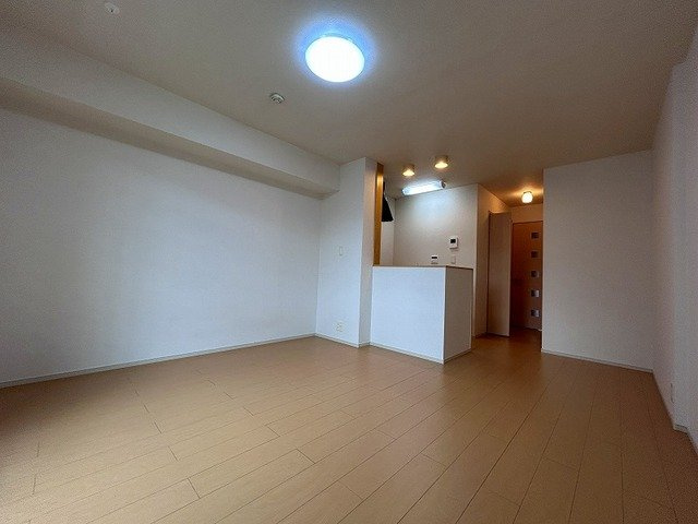 イーリス東唐津の内装|内装は落ち着いています