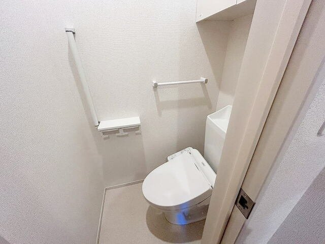リーヴァ　パルコ　Ⅰのトイレ|ゆったりとした空間のトイレです