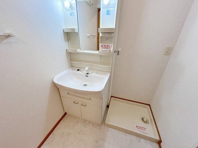 フォースロードＢの洗面所|コンパクトで使いやすい洗面所