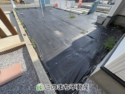【庭】 | いろどりアイタウン栃木市平柳町3丁目22-P2　7号棟 | 広々としたお庭でプール遊びやBBQを楽しめます☆