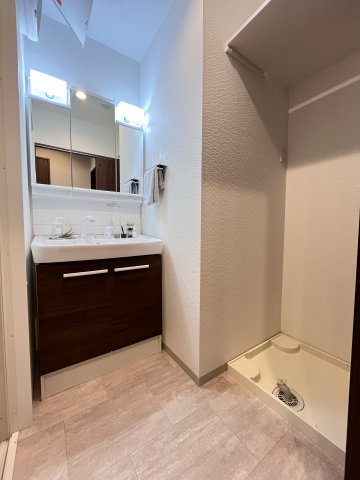 大阪市都島区高倉町１丁目の賃貸マンションの独立洗面台