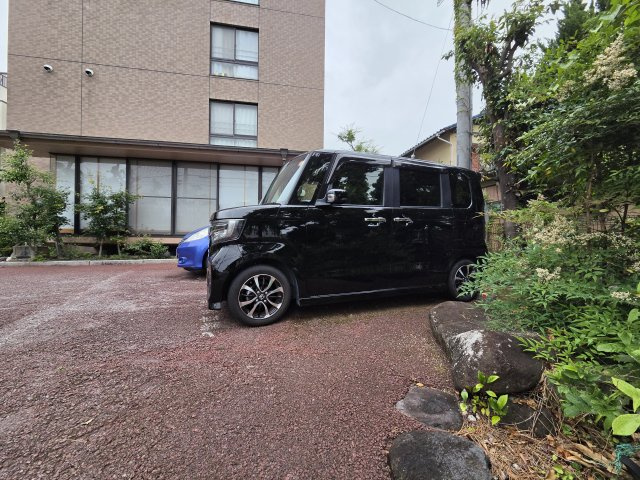 ヴィラ停雲の駐車場