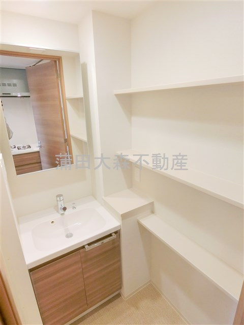 RESIDENCE大鳥居の洗面所|独立洗面台　棚付きがうれしい洗面脱衣所