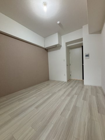 壁紙の色は部屋によって違います。