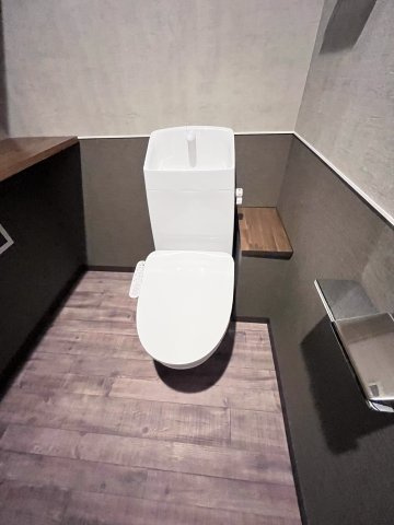大阪市都島区高倉町１丁目の賃貸マンションのトイレ