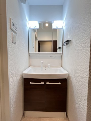 大阪市都島区高倉町１丁目の賃貸マンションの独立洗面台