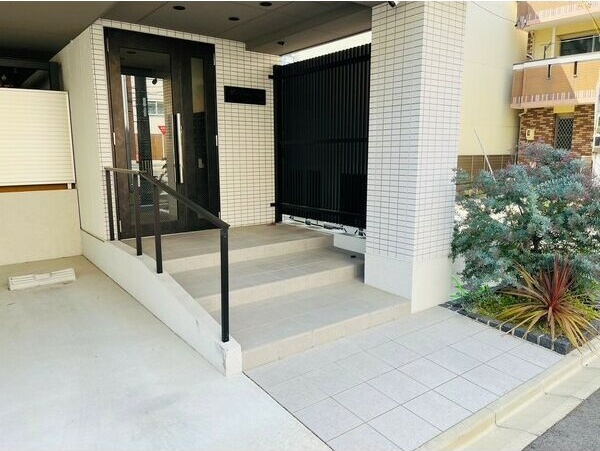 La　Veriteノムラ大喜新町のエントランス