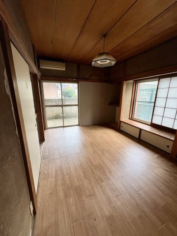 小金井市梶野町４丁目の一戸建ての洋室