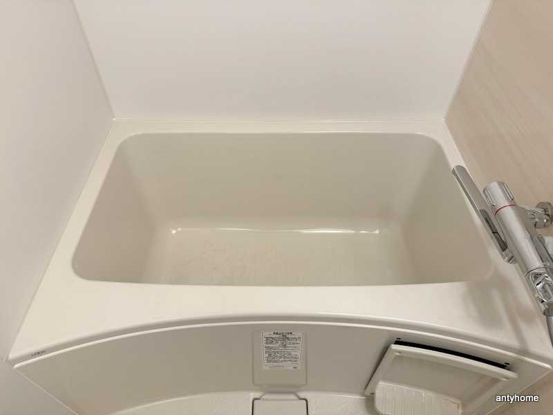 コンフォリア新大阪宮原Q　仲介手数料無料の浴室