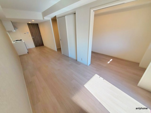 コンフォリア・リヴ北久宝寺Q 仲介手数料無料の寝室
