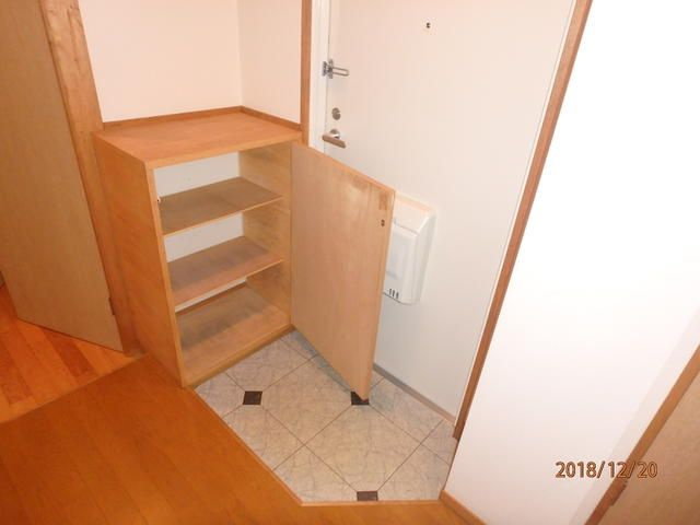 サンモールの玄関|シンプルで使いやすい玄関です
