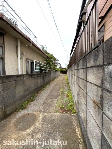 本大久保３丁目　売地の外観|本大久保３丁目　売地　古家あり（現況渡し希望）　大型宅地約１１４坪
