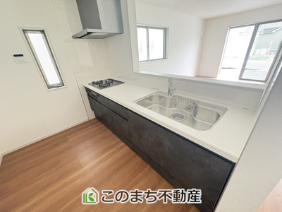 【キッチン】 | いろどりアイタウン栃木市大宮町22-P1　 | 人気の対面式キッチン☆料理をしながらご家族とコミュニケーションが取れます♪