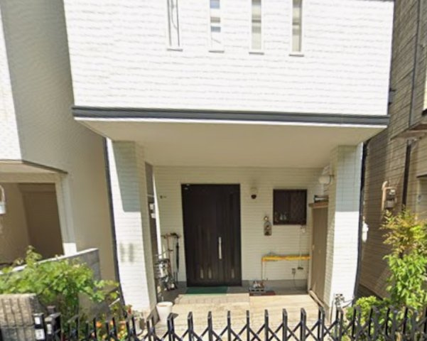 本山南町2丁目　中古戸建の駐車場|車好きの方にも嬉しい車庫付邸宅
車庫有(サイズ確認)