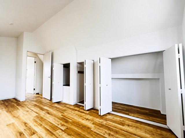 本山南町2丁目　中古戸建の洋室|このお家で一番広い8.5帖の洋室は　居心地抜群です
