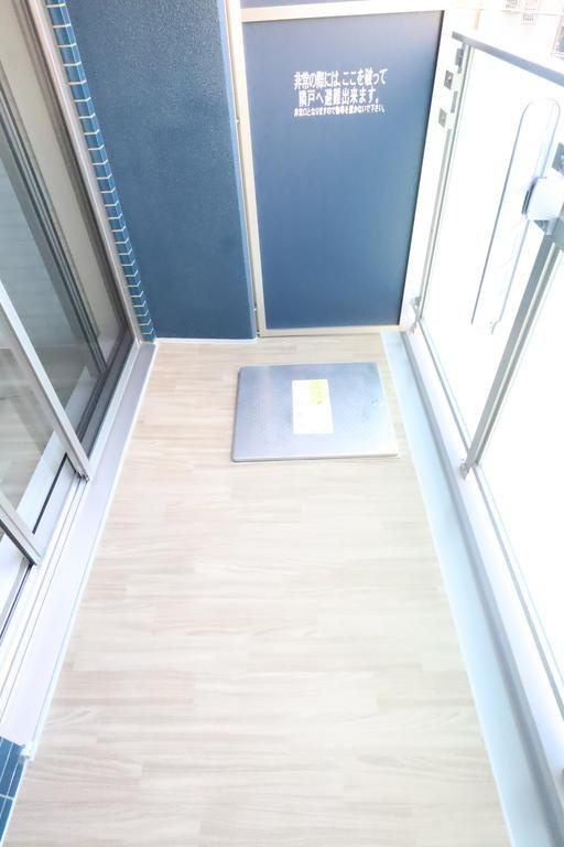 大阪市都島区中野町４丁目の賃貸マンションのバルコニー
