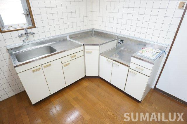 レミエル水前寺のキッチン