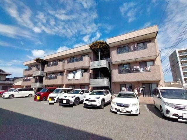 グランデュール高柳　B棟の外観