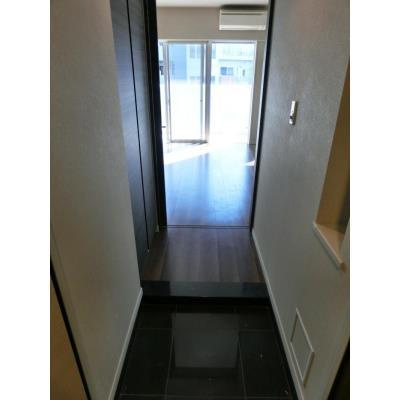 パークキューブ西ヶ原ステージの玄関
