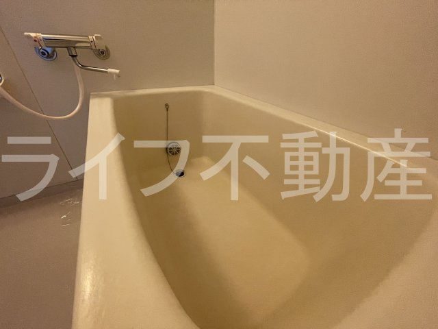 グランビュー山手の浴室