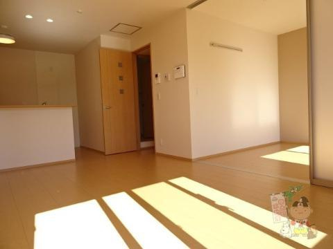 ソレイユ壱番館の居間・リビング|リビング