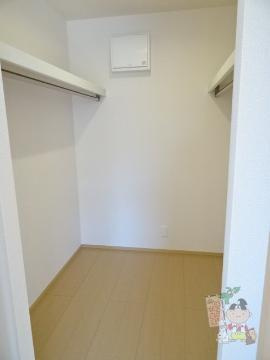ソレイユ壱番館の収納|ウォークインクローゼット